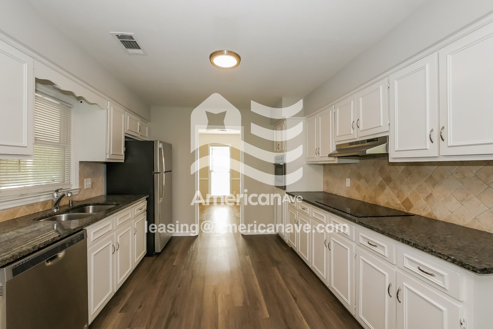 Building Photo - 4302 Castlewood Pkwy