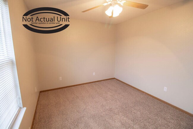 Building Photo - 1505 Native Dancer Ct