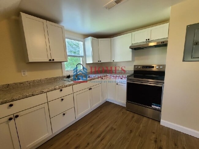 Building Photo - 423 Jefferson Ave