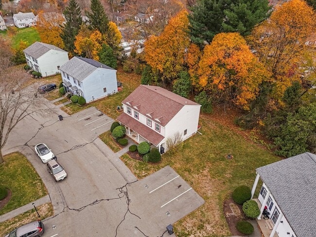 Building Photo - 61 Kathy Dr