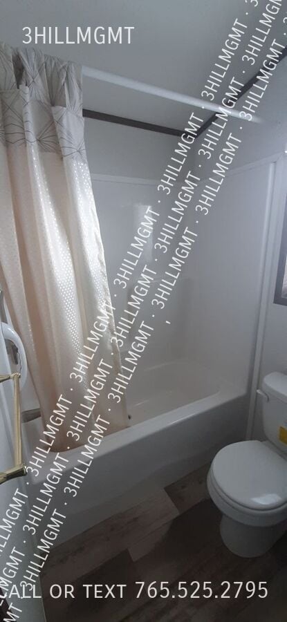 Building Photo - 13088 Crestview Ave