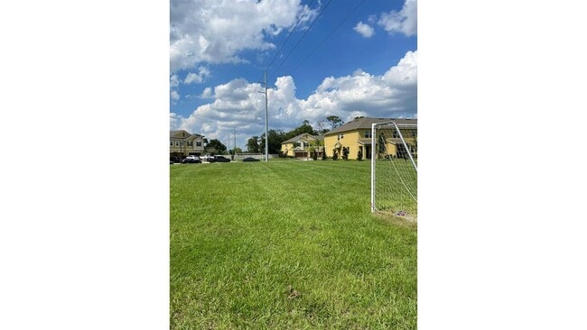 Building Photo - 9330 Tecumseh Dr