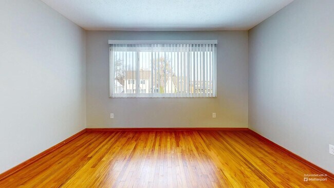 Building Photo - 7405 Marlborough Ave