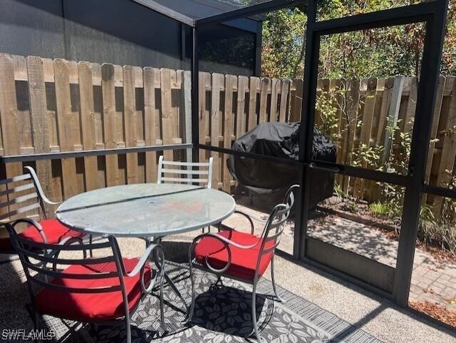 Building Photo - 800 Meadowland Dr