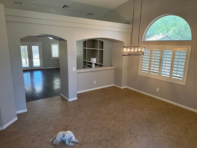 Building Photo - Single Story Home in the Northwest w/ 3 Car Garage