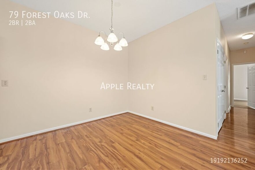 Building Photo - 79 Forest Oaks Dr