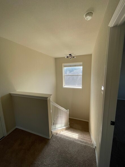 Building Photo - 1602 Melissa Oaks Ln