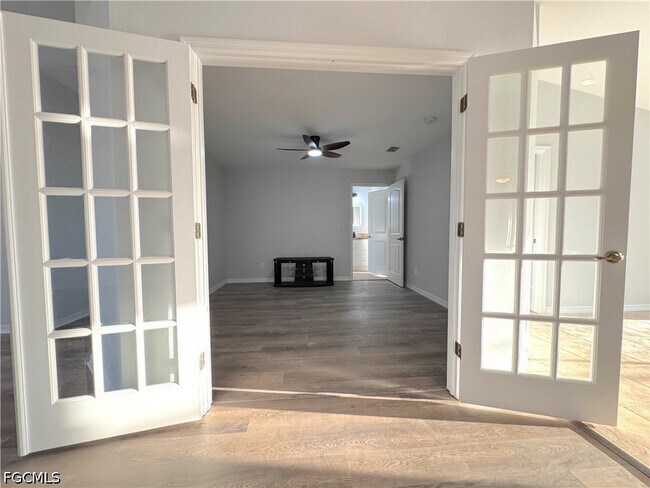 Building Photo - 1222 NW 20th Pl