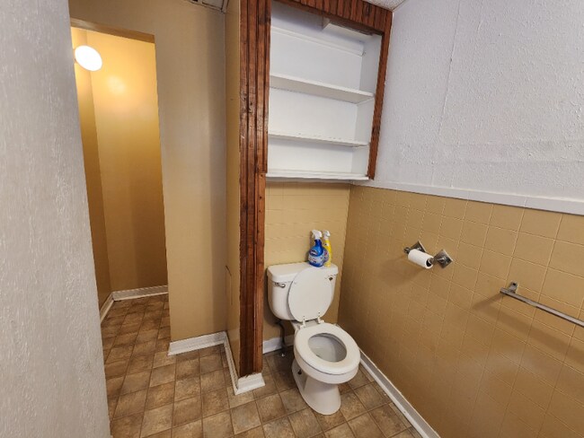 Building Photo - 1575 Coit Ave NE