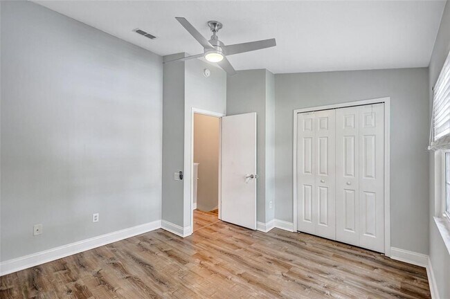 Building Photo - 12450 Berkeley Square Dr