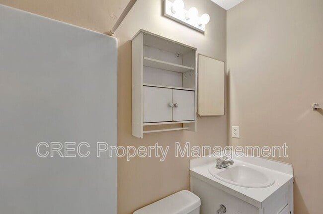 Building Photo - 103 Woodduck Dr