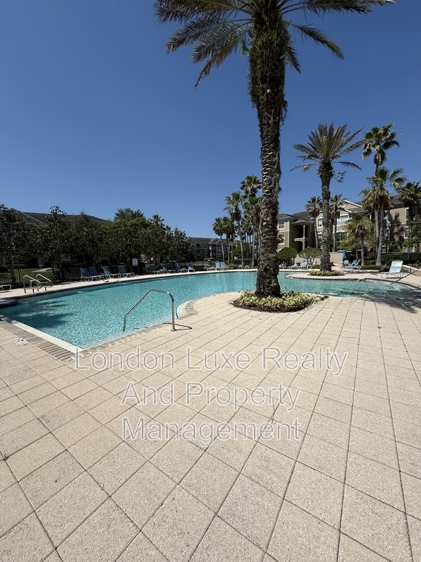 Building Photo - 7990 Baymeadows Rd