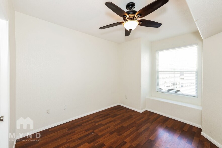 Building Photo - 9975 Peace Way