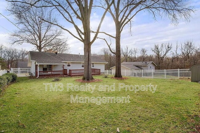 Building Photo - 506 S 17th St