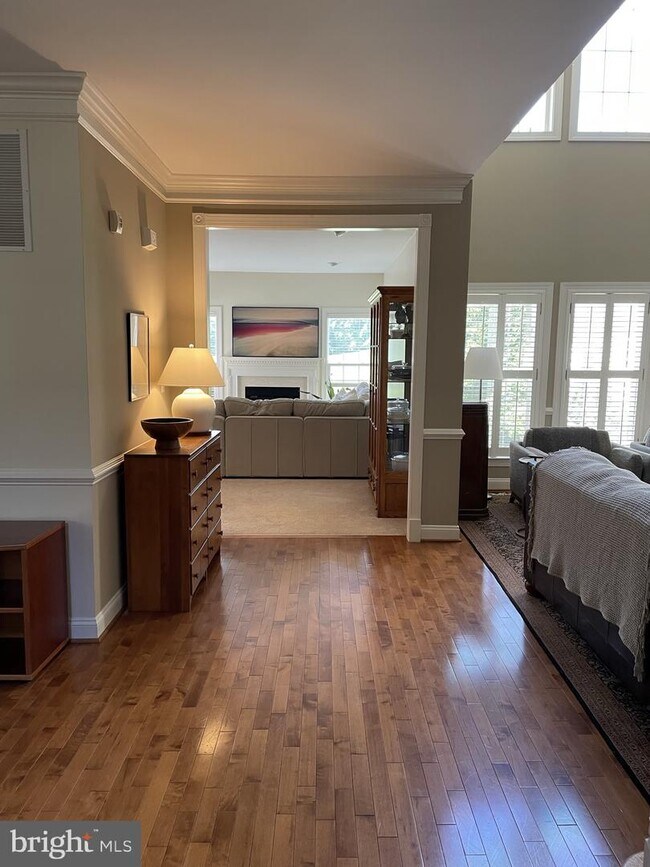 Building Photo - 20077 Inverness Square