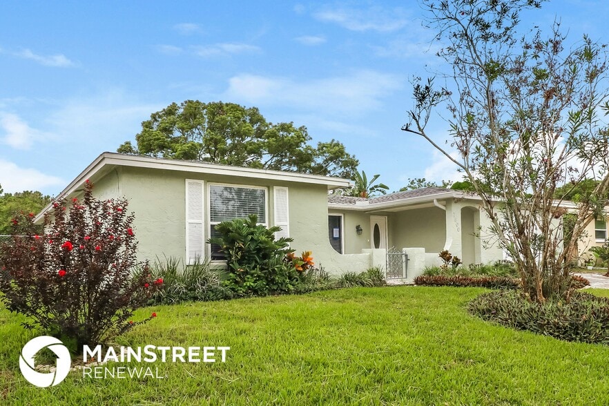 Primary Photo - 7500 San Salvadore Dr