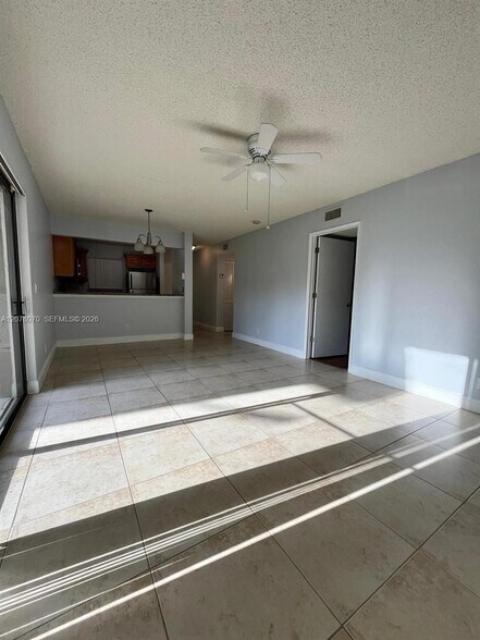 Building Photo - 1521 Windorah Way