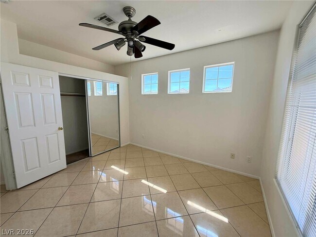 Building Photo - 3555 Meridale Dr