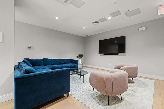 Building Photo - 2 bedroom in NEW YORK NY 10016