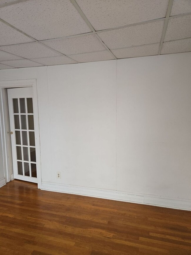 Building Photo - 115 S Potomac St