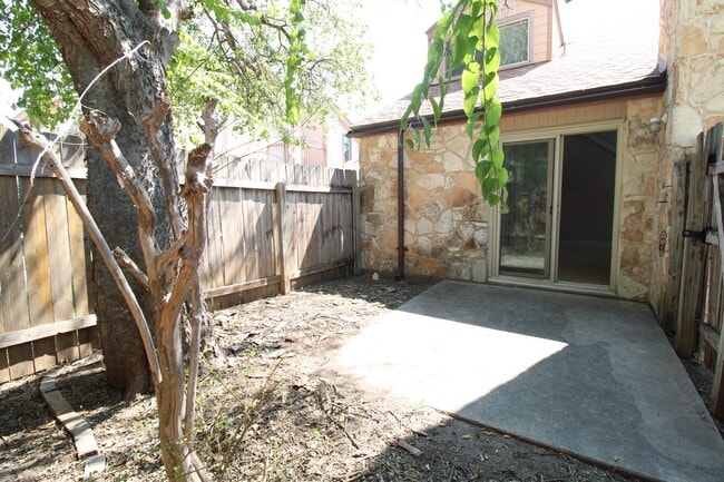 Building Photo - 14302 Indian Woods