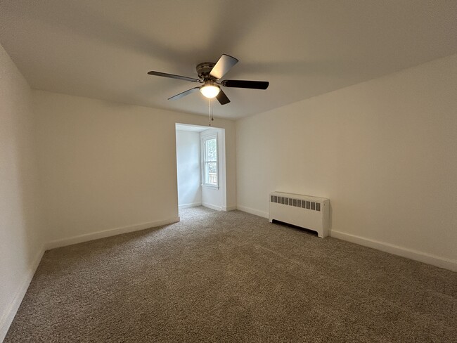 Building Photo - 177 Maple Ave