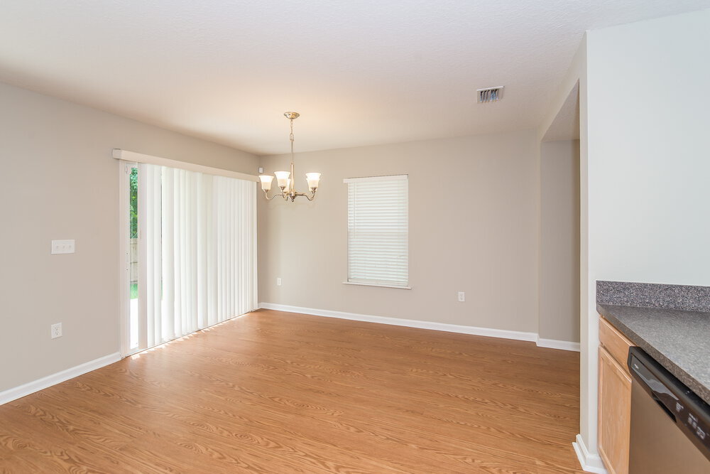 Building Photo - 1071 Collinswood Dr W