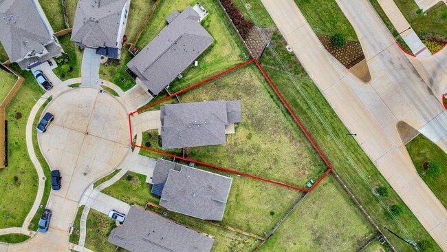 Building Photo - 208 Salange Ln