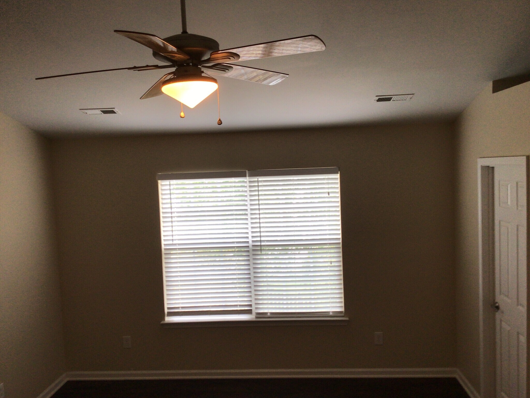 Building Photo - 7534 Sparkleberry Dr