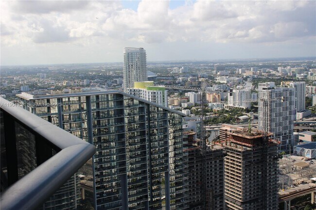 Building Photo - 801 S Miami Ave