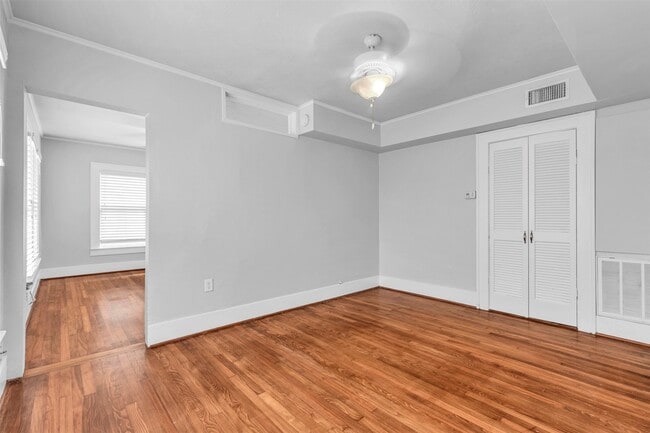 Building Photo - 1320 W Pierce St