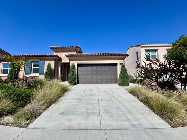 Building Photo - 4 bedroom single story Spencers Crossing h...