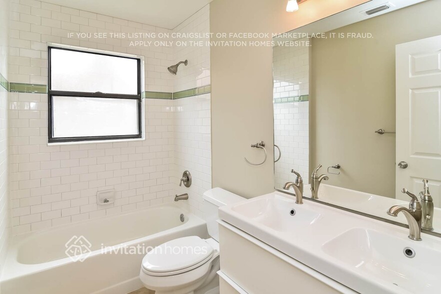 Building Photo - 12667 White Coral Dr