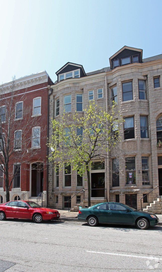 Primary Photo - 836 Park Ave