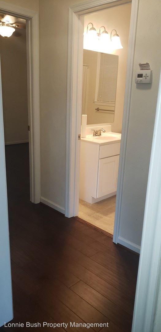 Building Photo - 3 br, 1 bath House - 6930 Riddick St