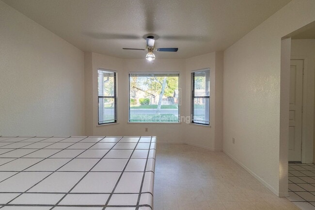 Building Photo - 8941 Blue Fox Way