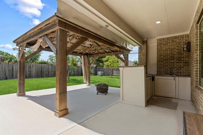 Building Photo - 3010 Tranquility Lake Estates Blvd
