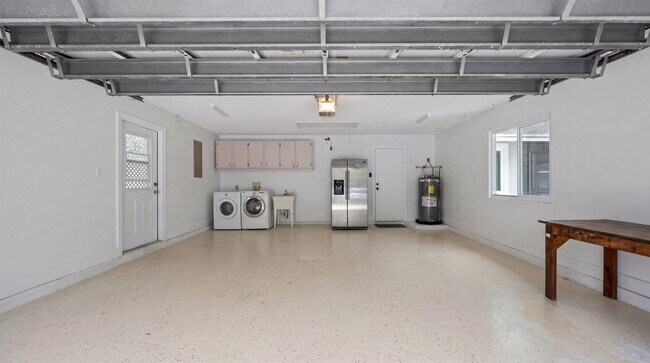 Building Photo - 14122 Citrus Dr