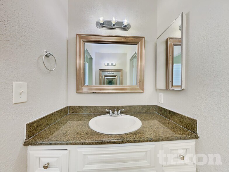 Building Photo - 5348 Catanzaro Way