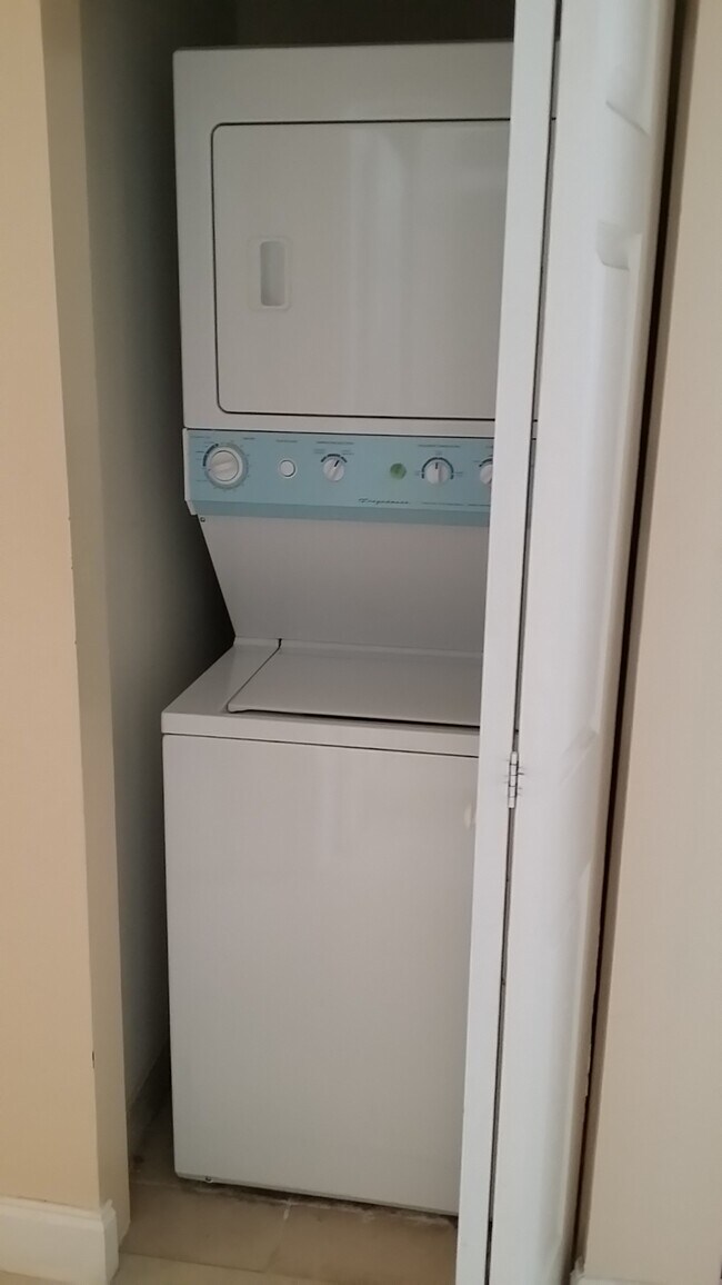 Building Photo - 11050 SW 196th St