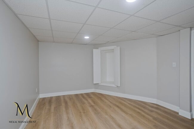 Building Photo - 78 Elm St