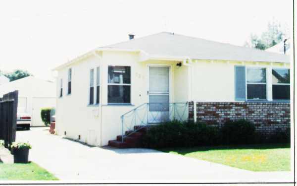 Building Photo - 127 N Claremont St