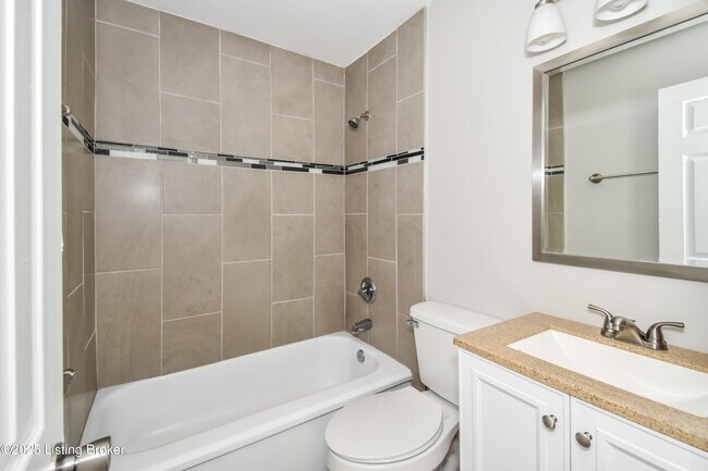 Building Photo - 4809 Granada Dr