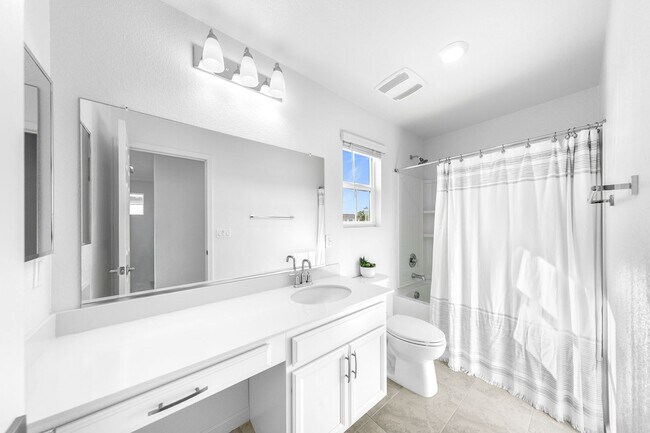 Building Photo - Citrus Heights AMAZING FLOOR-PLAN (Solar) ...