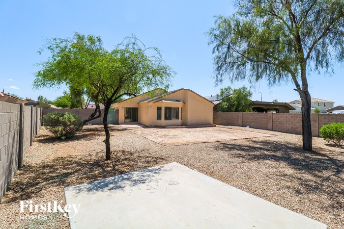 Building Photo - 11378 W Rio Vista Ln