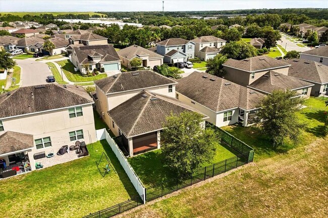 Building Photo - 1046 Grand Hilltop Dr