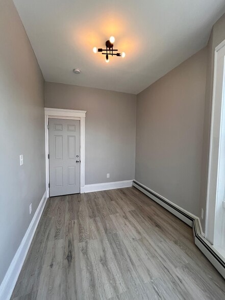 Building Photo - 224 Old Bergen Rd