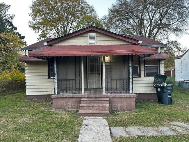 Primary Photo - 450 4th Thomas St