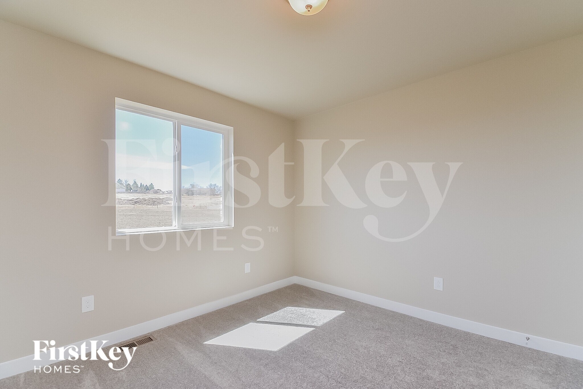 Building Photo - 10431 Horton Dr