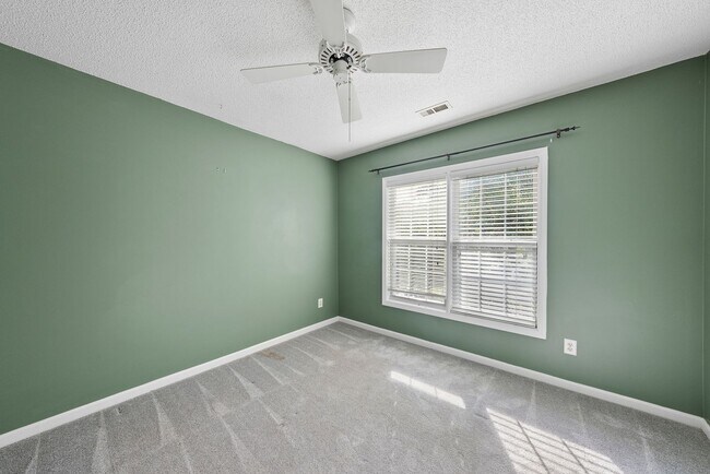 Building Photo - 3135 Lariat Ridge Dr